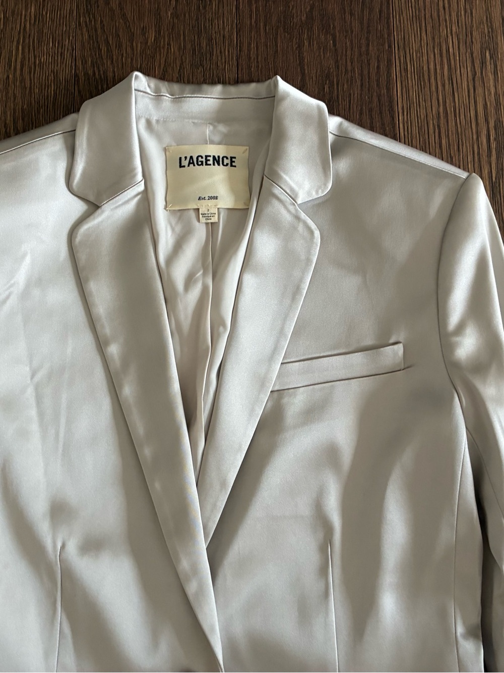L’AGENCE Blazer Champagne Shiny NWOT - Picture 4 of 12